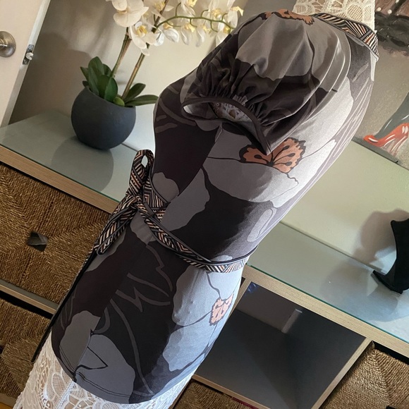 BCBGMAXAZRIA Jersey Wrap Top “Small” - Picture 4 of 14